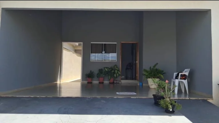 Imagem VENDE-SE EXCELENTE CASA 03 DORM. SENDO UM SUITE JD CALIFORNIA VALPARAISO SP