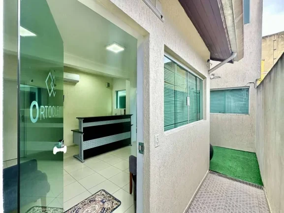 Imagem Sobrado COMERCIAL - 6 salas, recepção, 2 vagas - próx. ao Portal do Morumbi