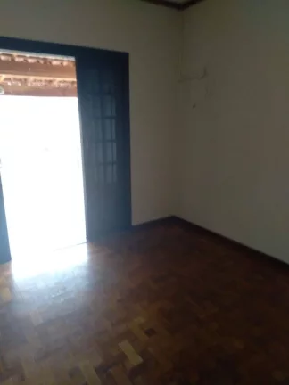 Imagem Sobrado com 3 dormitórios para alugar, 183 m² por R$ 3.550,00/mês - Parque Jaçatuba - Santo André/SP