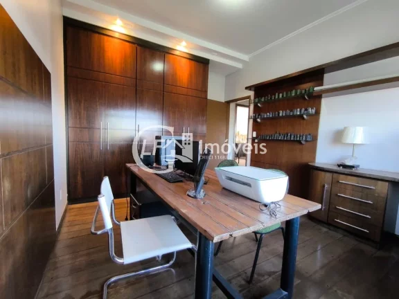 Imagem Oportunidade única: Casa comercial com 7 quartos e 6 vagas de garagem na Vila Carvalho, Campo Grande-MS!