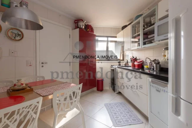 Imagem Apartamento com 03 quartos e 2 vagas na Rua Bergamota, 154m²