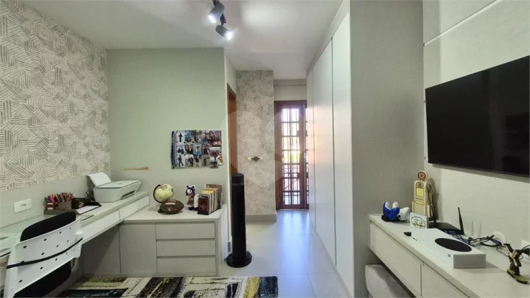 Imagem Sobrado à venda com 2 quartos, sendo 2 suítes, em Butantã, São Paulo - SP