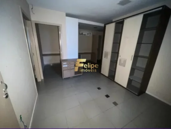Imagem EXCELENTE SALA COMERCIAL COM 480M2 E VISTA PARA O MAR LOCALIZADA NA PRAIA DA COSTA EM VILA VELHA/ES!