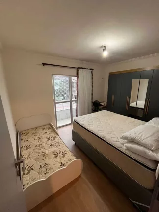 Imagem Apartamento semi mobiliado de 2 dormitórios e 1 vaga de garagem na Vila Real em Balneário Camboriú