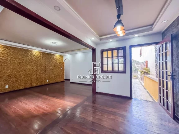 Imagem Casa à venda, 140 m² por R$ 600.000,00 - Barra do Imbuí - Teresópolis/RJ