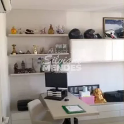 Imagem Magnífica casa com 4 suítes ( sendo 1 master e duas com closet)