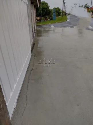 Imagem Casa térrea com 195 metros quadrados de área total, 3 quartos, ampla sala, cozinha, área de servi...