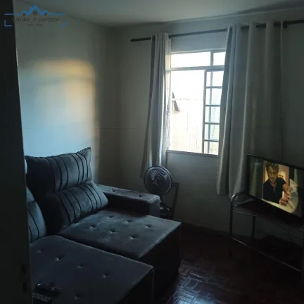 Imagem Casa de 4 quartos à venda em Foz do Iguaçu - Bairro Conjunto Libra: 3 banheiros, 2 vagas e 300m² de área!