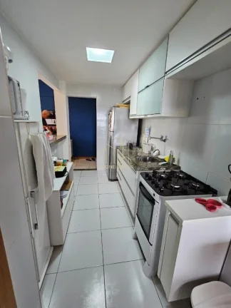 Imagem Apartamento 2 Quartos Vista Mar à Venda em Patamares ? Nascente, Andar Alto