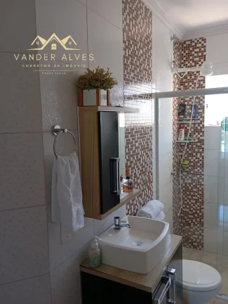 Imagem Imperdível oportunidade de adquirir sua casa dos sonhos em Pontal do Paraná-PR, Balneário Praia de Shangrilá! 3 quartos, 1 suíte, 2 salas, 2 vagas de garagem, 300,00 m² de área.