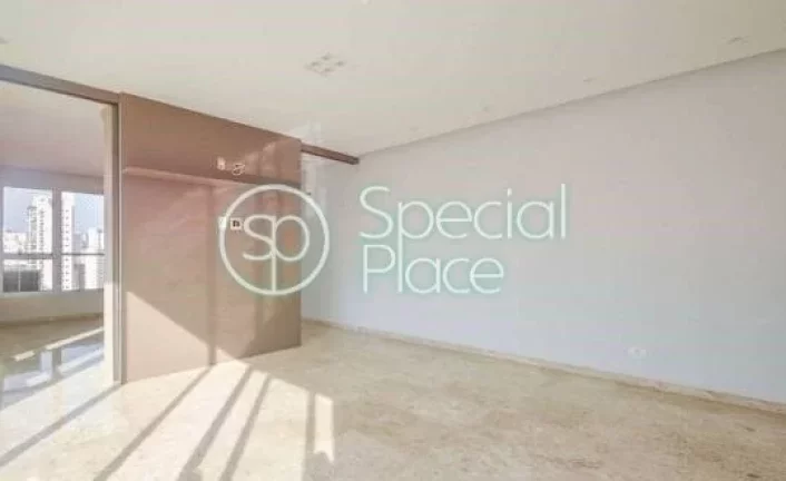 Imagem Amplo apartamento à venda com 4 quartos, sendo 4 suítes, e 7 banheiros no total. Este apartamento ...
