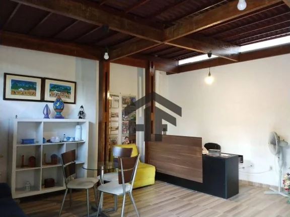 Imagem Casa de 330m² à venda, com 4 Quartos e 6 Salas, localizada no Poço, Recife - Pernambuco.