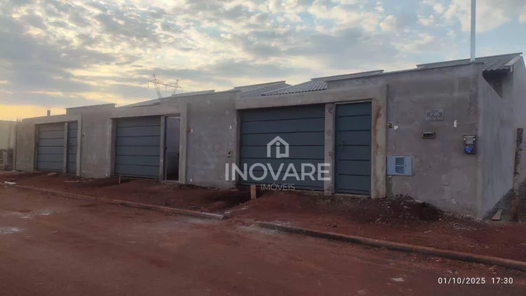 Imagem Casa com 2 dormitórios à venda, 99 m² por R$ 240.000,00 - Ulysses Guimarães - Itumbiara/GO