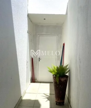 Imagem Linda Casa com 4 Quartos à venda, 200m² - Cajueiro! Só a Vista!.