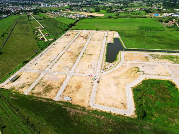 Imagem Terreno 252m² no Loteamento Três Caminhos em Tubarão-SC! Financiamento Disponível!