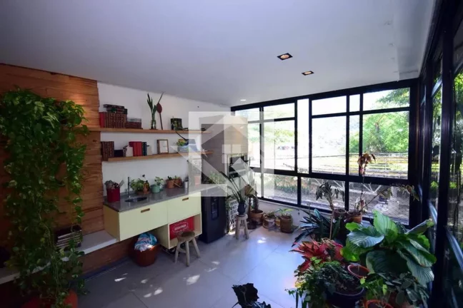Imagem Apartamento mobiliado de 131m² com 3 quartos e 2 vagas na Barra da Tijuca