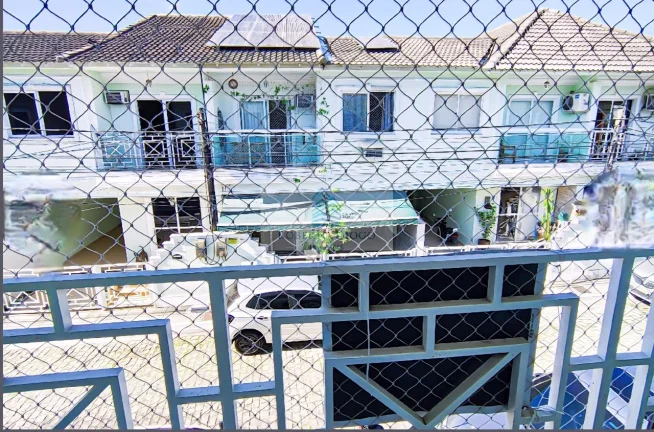 Imagem Casa em Condomínio de Luxo na Taquara, Rio de Janeiro-RJ: 3 quartos, 1 suíte, 107m², 2 vagas - Imperdível!