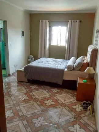 Imagem Sobrado com 3 dormitórios à venda, 215 m² por R$ 490.000,00 - Parque Gerassi - Santo André/SP