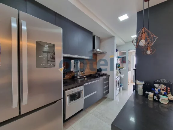 Imagem Apartamento mobiliado 95m2 3 dormitórios, sendo 1 suíte, varanda gourmet, 2 vagas no condomínio clube Family Garden na Chácara Inglesa