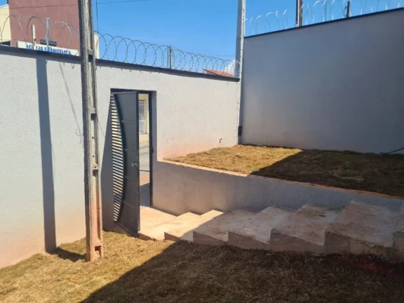 Imagem Casa com 2 dormitórios à venda, 70 m² por R$ 405.000,00 - Jardim Cecília - Mogi das Cruzes/SP