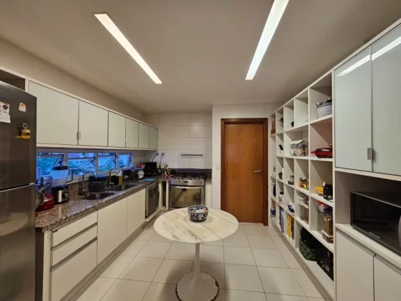 Imagem A 5ª Avenida Imóveis selecionou essa belíssima unidade no Edf. SOLAIRE - Ladeira da Barra: Exclusividade, sofisticação e Charme: R$8.500.000,00