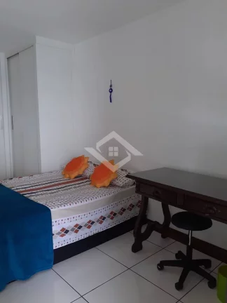 Imagem Apartamento para Aluguel à Beira-Mar na Barra da Tijuca - 154m², 4 Quartos