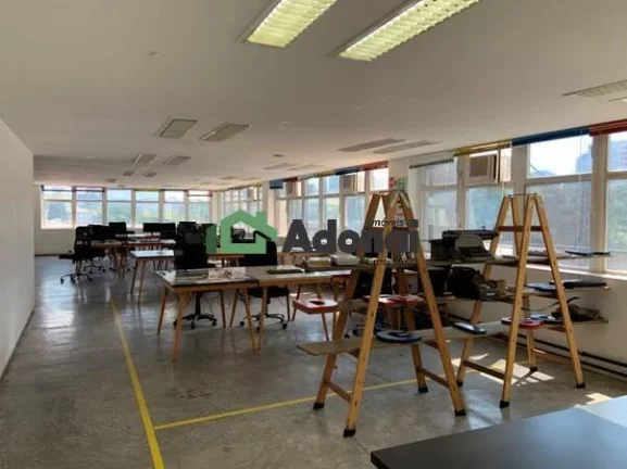 Imagem Vende-se meia laje comercial (REFORMADA E ALUGADA) na Faria Lima em prédio