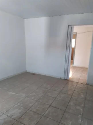 Imagem Casa com terreno 10 x 25 em avenida 2 Dormitórios e 1 Vaga
