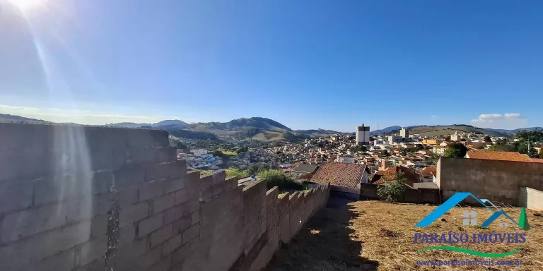 Terreno com vista espetacular à venda em Paraisópolis - MG