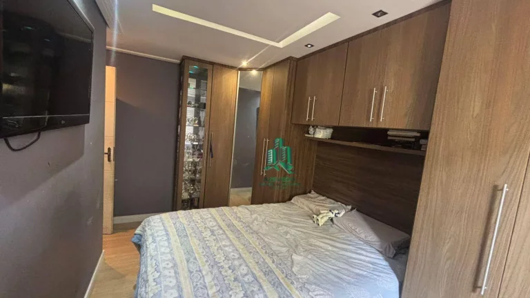 Imagem Apartamento com 2 dormitórios à venda, 52 m² por R$ 290.000,00 - São João - Guarulhos/SP
