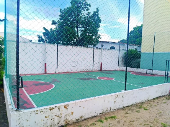 Imagem A 300 metros da Av José Bastos, com acesso rápido e fácil a locais como Escolas, parada de Ônibu...