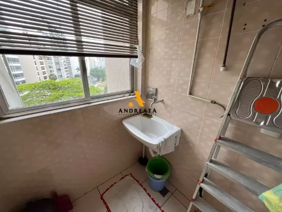 Imagem Flamengo - Rua Oswaldo Cruz - Vendo ótimo apartamento de Sala/Quarto com 64m² - armários - Infraestrutura - 1 vaga - R$900.00,00