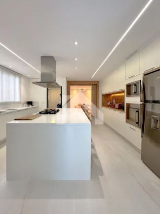 Imagem Casa de Condomínio em Alphaville - Barueri