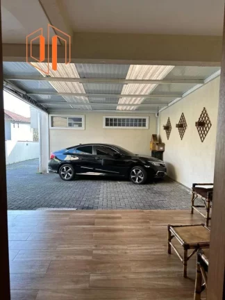 Imagem Sobrado para Venda em Curitiba, Bairro Alto, 3 dormitórios, 1 suíte, 3 banheiros, 2 vagas