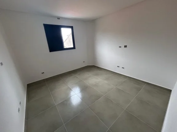 Imagem Casa para Venda em Praia Grande, Caiçara, 3 dormitórios, 2 banheiros, 1 vaga