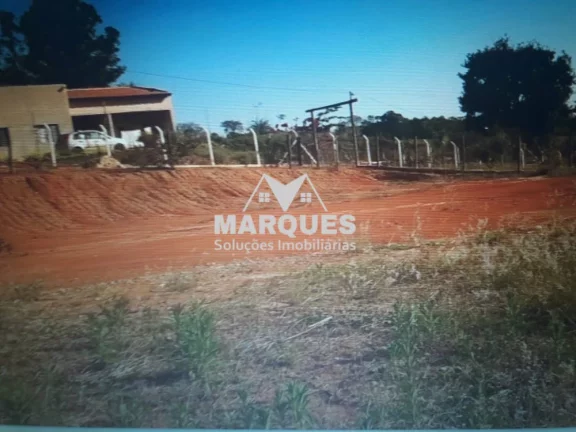 Imagem Oportunidade Única! Terreno de 4.934m² à Venda