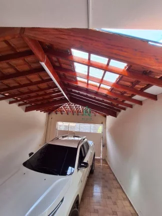 Imagem Casa com 2 dormitórios à venda, 115 m² por R$ 870.000,00 - Centro - Arujá/SP
