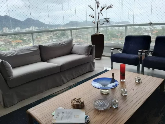 Imagem Cobertura Duplex à Venda no bairro Indaiá em Caraguatatuba