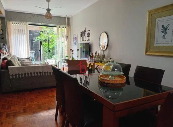 Imagem Casa no Campo Belo - SP com 3 dormitórios sendo 1 suíte.