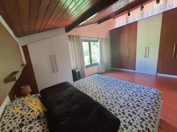 Imagem Vendo Linda Chácara com 40 Mil Mts² Próximo ao centro de Friburgo