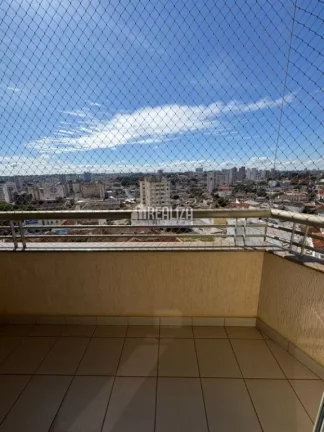 Imagem Apartamento à venda no Condomínio Edifício Arquiteto Wagner Schroden, Centro de Uberaba - 3 Dormitórios e Suíte!