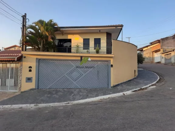 CASA EM ÓTIMA LOCALIZAÇÃO COM VISTA PREVILIGIADA - JUNDIAÍ