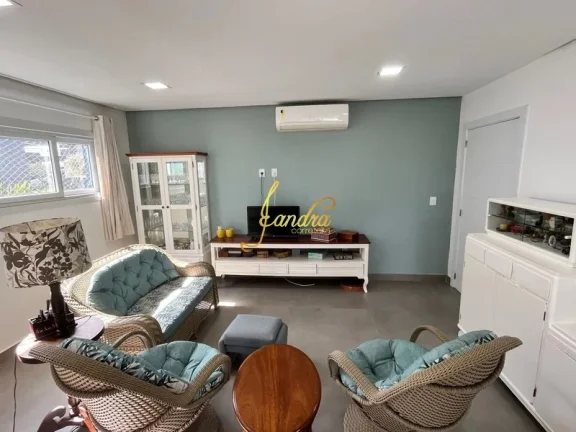 Imagem Sobrado Beira Lago, com 04 suites e piscina aquecida