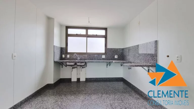 Imagem Excelente cobertura de 306 m² no Bairro São Pedro