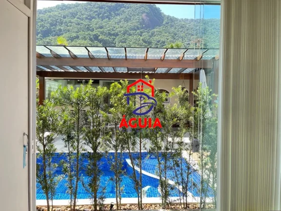 Imagem Linda casa no Condomínio Pedra Verde na Praia do Lázaro perto da praia!