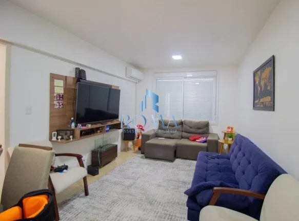 Imagem Duplex 4 dormitórios à venda Centro Santa Maria/RS