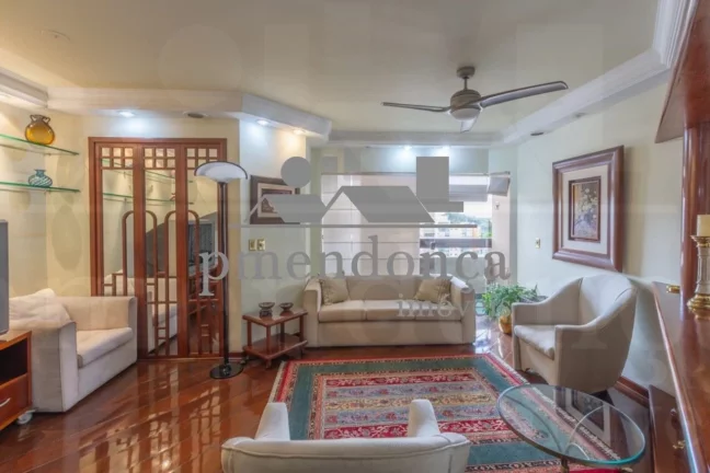 Imagem Cobertura duplex no Alto de Pinheiros com 310 m², 3 quartos ( 1 sui­te ) e 3 vagas.