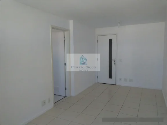 Imagem Apartamento à venda no Centro de Niterói-RJ: 2 quartos, 1 suíte, 1 sala, 1 vaga, 57m² - Imperdível!