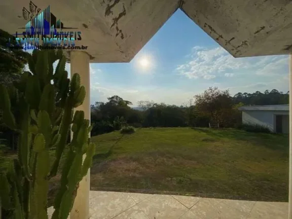 Imagem CASA CLÁSSICA, AT 3.500 m² ! 5 sts, piscina, salão! P/ REFORMAR