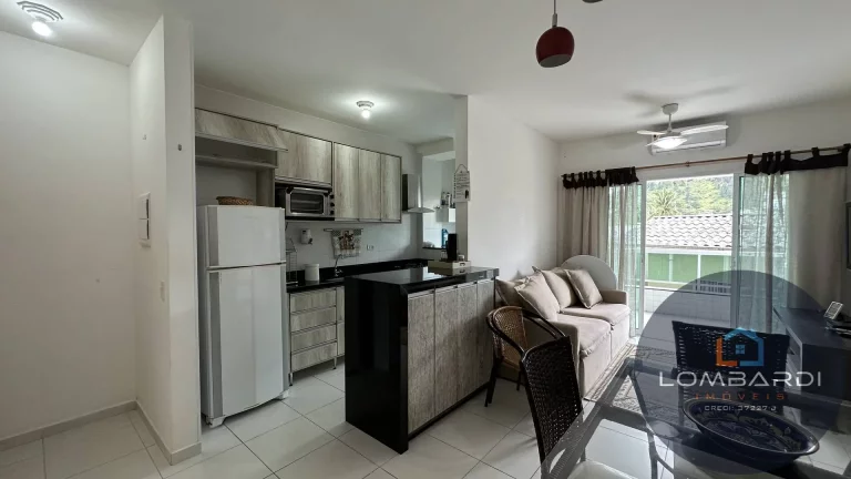 Imagem Apartamento na Praia das Toninhas próximo ao mar